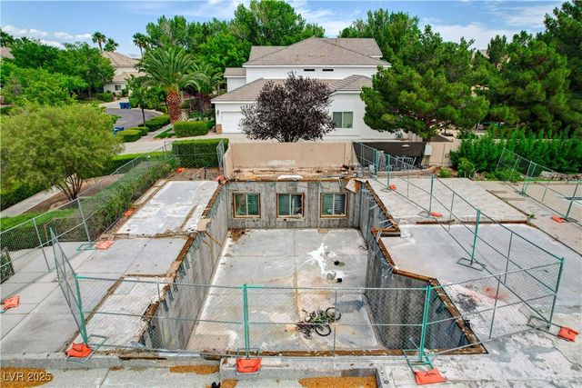 7360 Bachelors Button Drive, Las Vegas, NV 89131