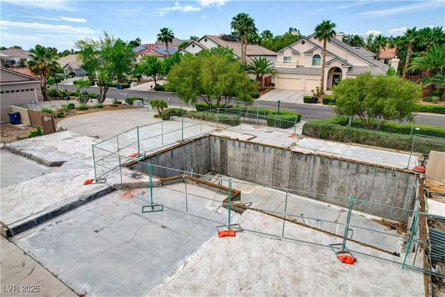 7360 Bachelors Button Drive, Las Vegas, NV 89131