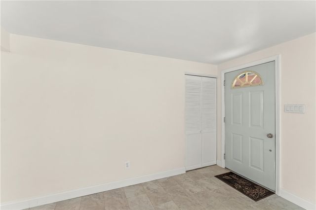 115 Bost Dr, West Mifflin, PA 15122