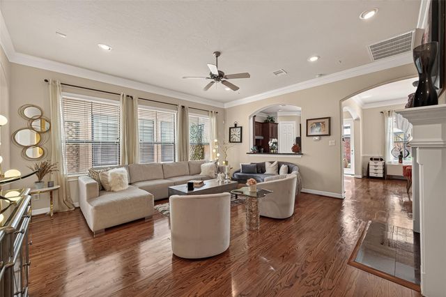 3010 Royal Oaks Crest, Houston, TX 77082