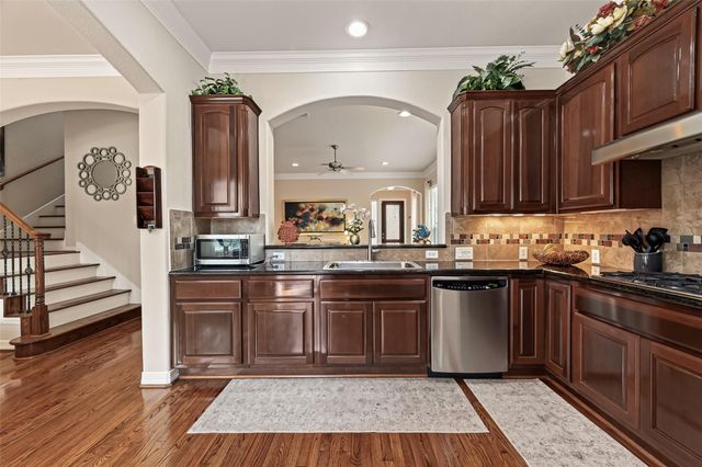 3010 Royal Oaks Crest, Houston, TX 77082