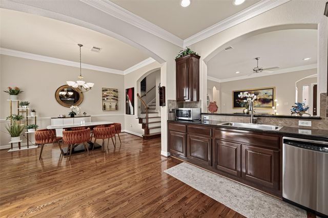 3010 Royal Oaks Crest, Houston, TX 77082
