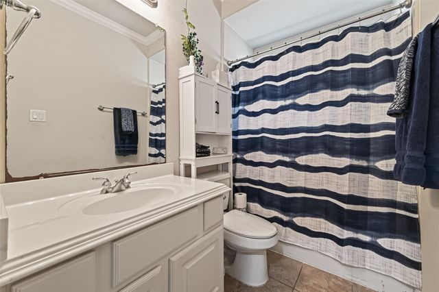 3010 Royal Oaks Crest, Houston, TX 77082
