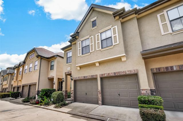 3010 Royal Oaks Crest, Houston, TX 77082