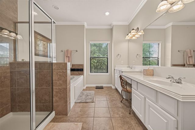 3010 Royal Oaks Crest, Houston, TX 77082