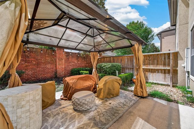 3010 Royal Oaks Crest, Houston, TX 77082