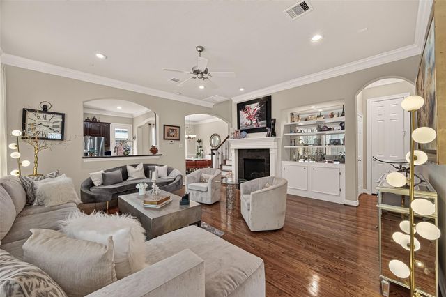 3010 Royal Oaks Crest, Houston, TX 77082