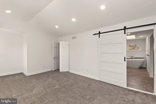 202 HIDDEN CREEK DR, Hatboro, PA 19040