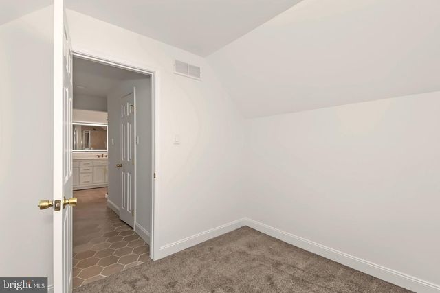202 HIDDEN CREEK DR, Hatboro, PA 19040