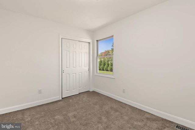 202 HIDDEN CREEK DR, Hatboro, PA 19040