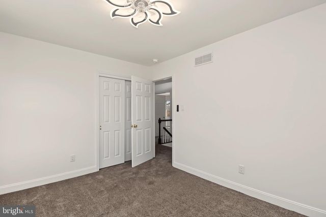202 HIDDEN CREEK DR, Hatboro, PA 19040