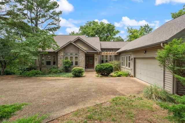 6 Skye Drive, Bella Vista, AR 72715