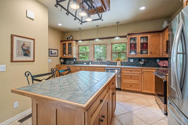 6 Skye Drive, Bella Vista, AR 72715