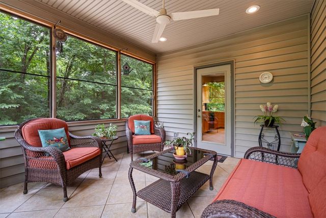 6 Skye Drive, Bella Vista, AR 72715