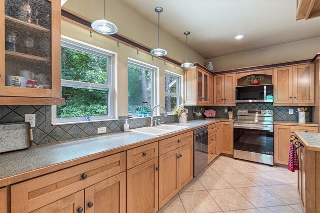 6 Skye Drive, Bella Vista, AR 72715