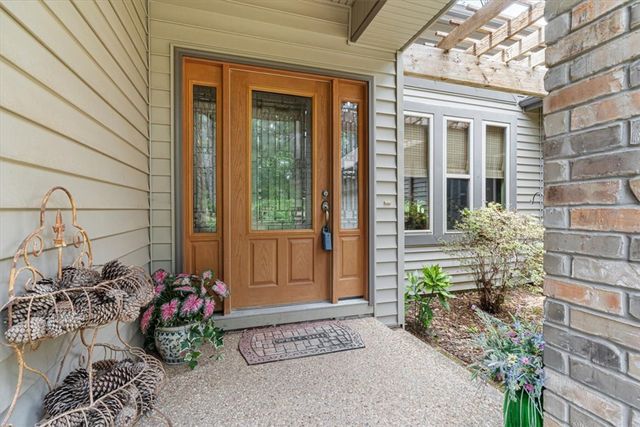 6 Skye Drive, Bella Vista, AR 72715