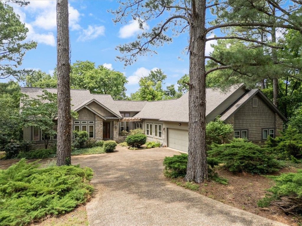 6 Skye Drive, Bella Vista, AR 72715