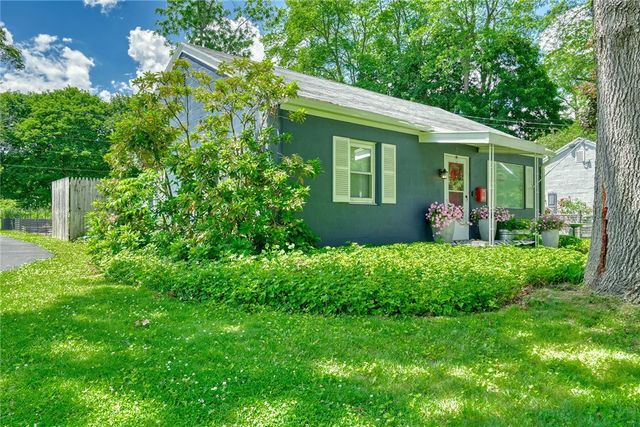 125 Penhurst Road, Brighton, NY 14610