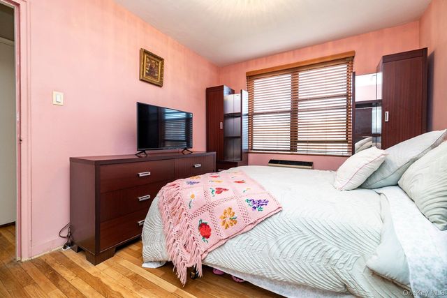 1 Jefferson Avenue H8, Rockville Centre, NY 11570