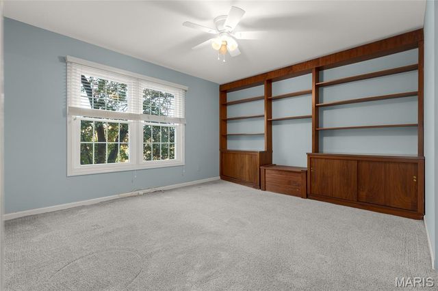 526 Sarah Lane 22, Creve Coeur, MO 63141