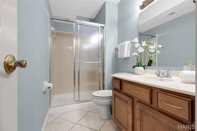 526 Sarah Lane 22, Creve Coeur, MO 63141