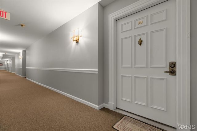 526 Sarah Lane 22, Creve Coeur, MO 63141