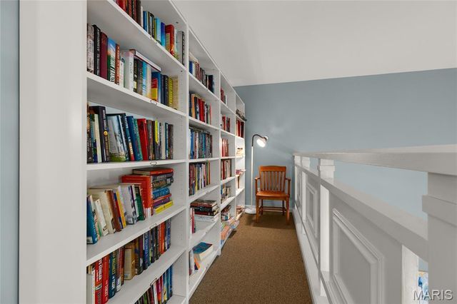 526 Sarah Lane 22, Creve Coeur, MO 63141