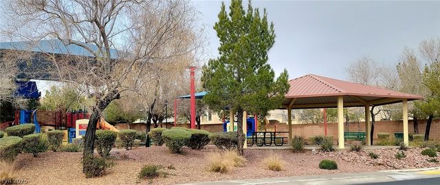 10449 Yew Blossom Avenue, Las Vegas, NV 89166