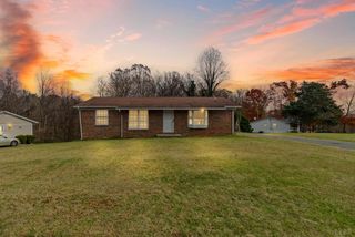 227 Harris Road, Madison Heights, VA 24572