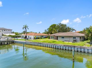 1962 HAWAII AVENUE NE, St Petersburg, FL 33703