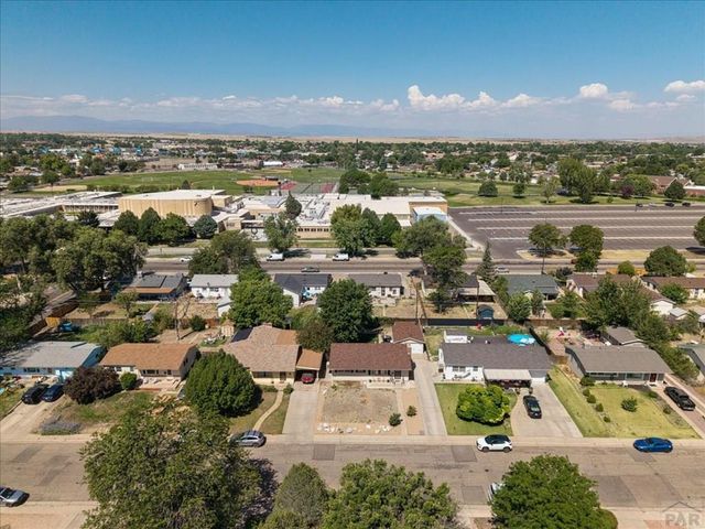 1719 Lynwood Lane, Pueblo, CO 81005