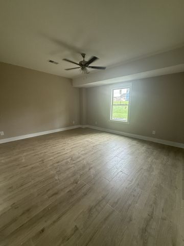 350 Cardinal Creek, Clarksville, TN 37040
