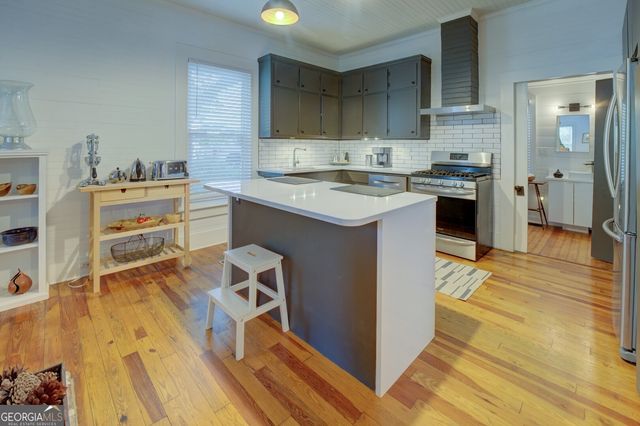 2 N Broad, Porterdale, GA 30014