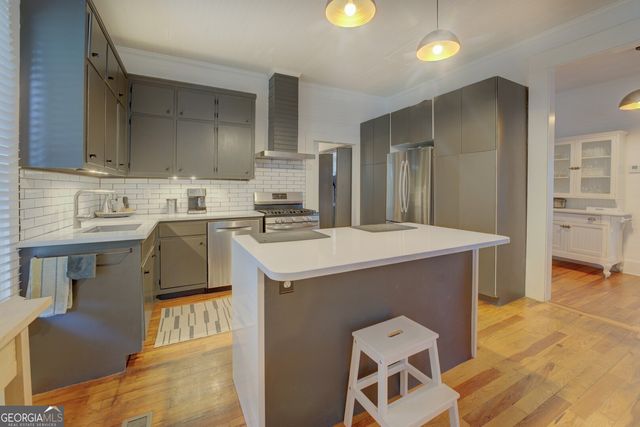 2 N Broad, Porterdale, GA 30014