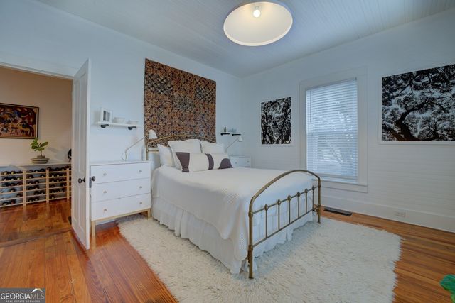 2 N Broad, Porterdale, GA 30014