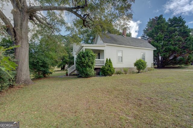 2 N Broad, Porterdale, GA 30014