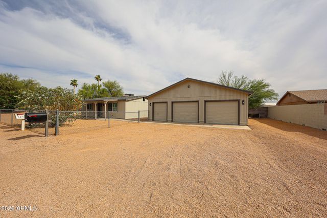 10747 E BOULDER Drive, Apache Junction, AZ 85120