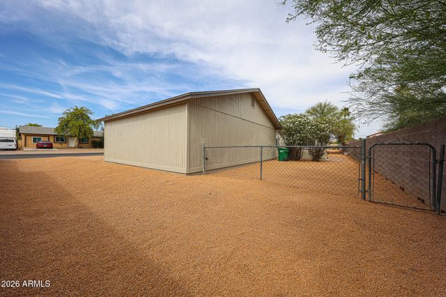 10747 E BOULDER Drive, Apache Junction, AZ 85120