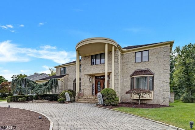 25 Woodbine Rd, Florham Park Boro, NJ 07932