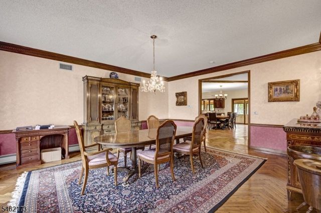 25 Woodbine Rd, Florham Park Boro, NJ 07932