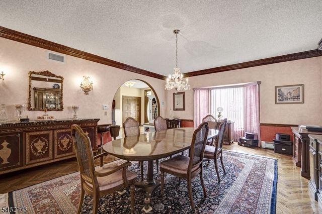 25 Woodbine Rd, Florham Park Boro, NJ 07932