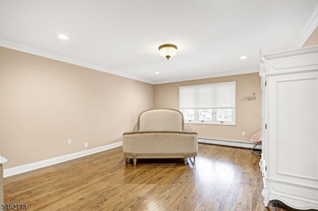 25 Woodbine Rd, Florham Park Boro, NJ 07932