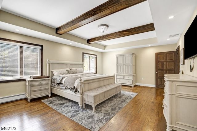 25 Woodbine Rd, Florham Park Boro, NJ 07932