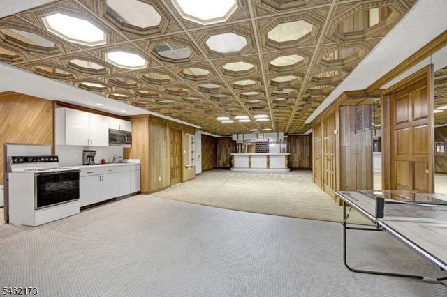 25 Woodbine Rd, Florham Park Boro, NJ 07932