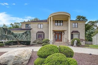 25 Woodbine Rd, Florham Park Boro, NJ 07932