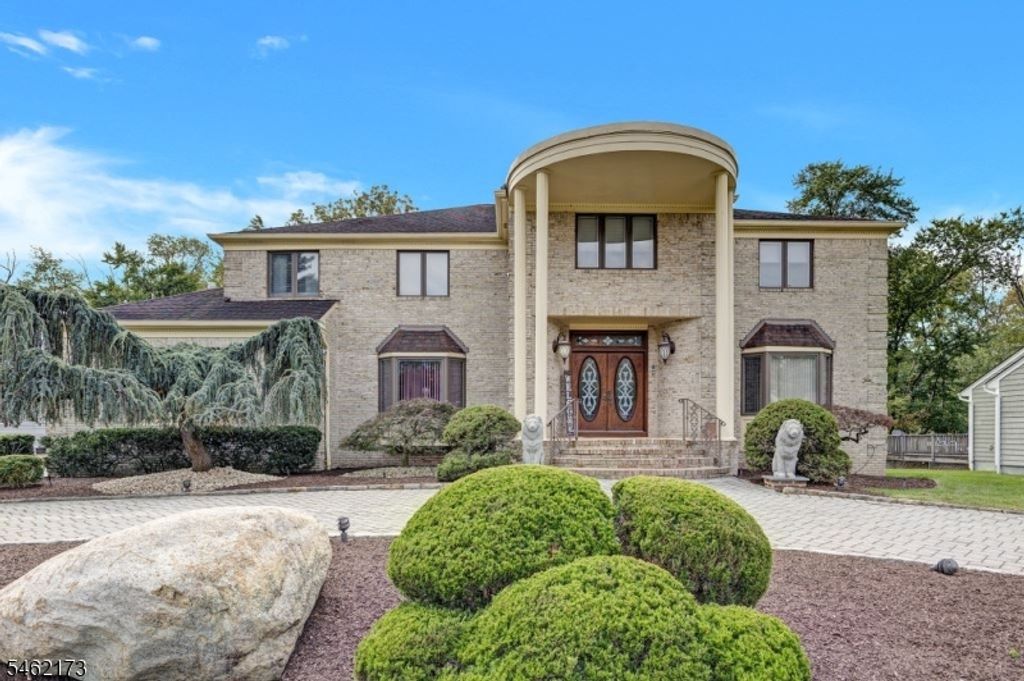 25 Woodbine Rd, Florham Park Boro, NJ 07932