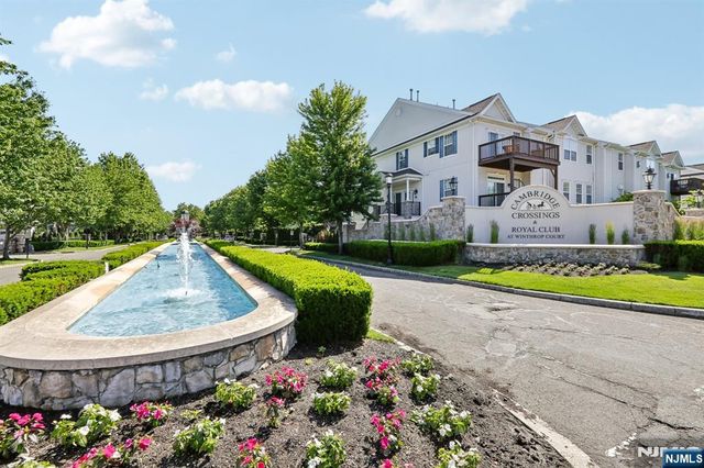 9104 Ravenscroft Road, Clifton, NJ 07013