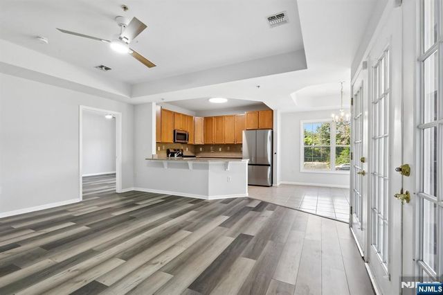 9104 Ravenscroft Road, Clifton, NJ 07013
