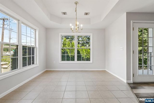 9104 Ravenscroft Road, Clifton, NJ 07013