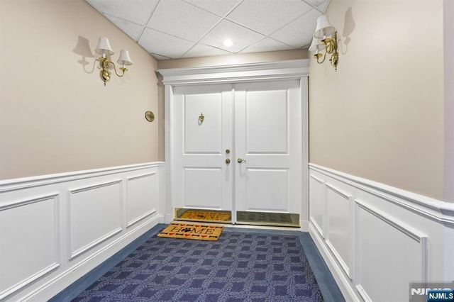 9104 Ravenscroft Road, Clifton, NJ 07013